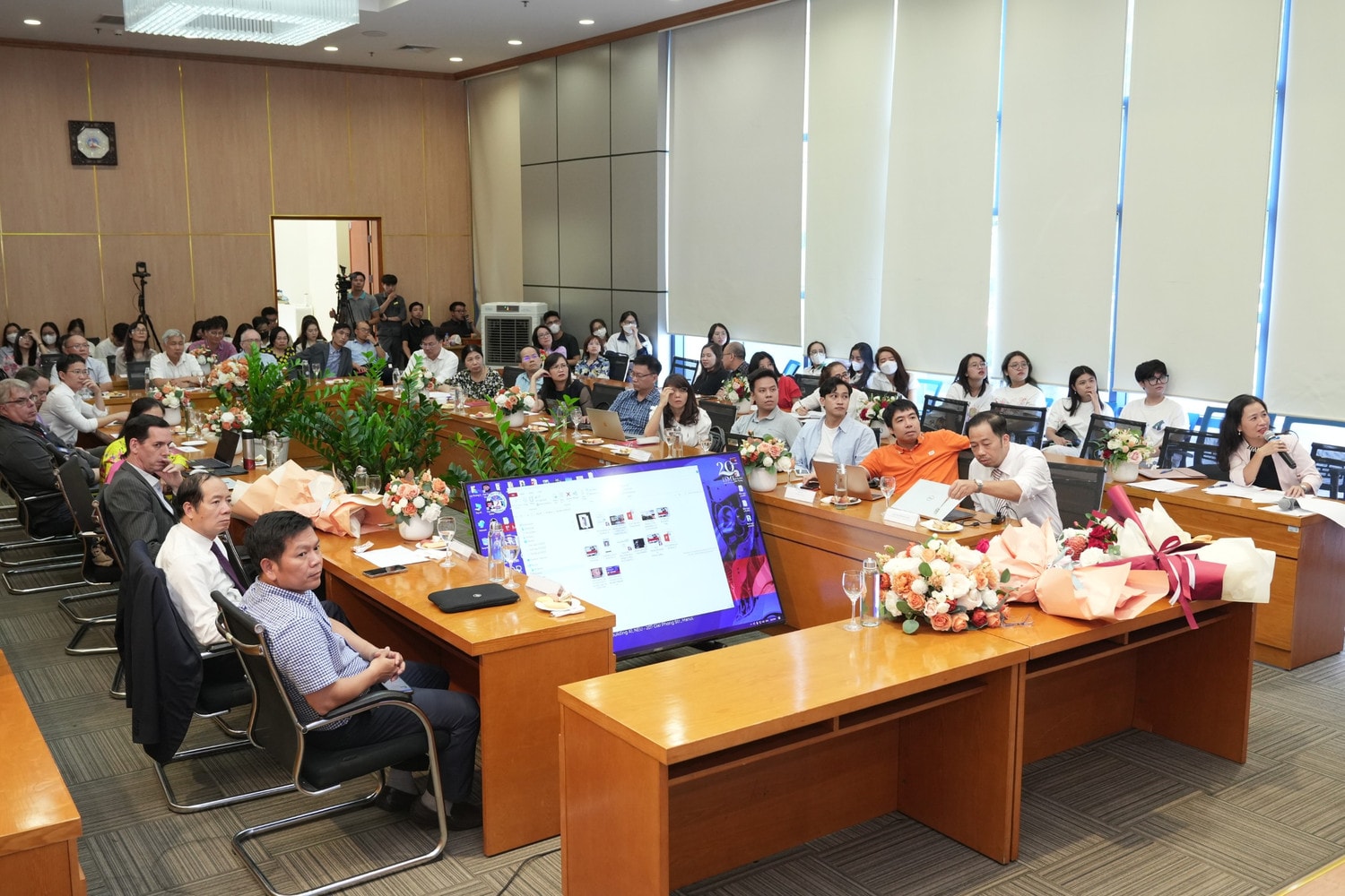 Thách thức và tiềm năng đối với giáo dục đại học khi AI và ChatGPT “trỗi dậy” -0