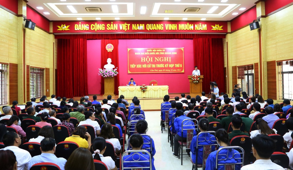 Chủ nhiệm Ủy ban Kinh tế Vũ Hồng tiếp xúc cử tri Quảng Ninh trước Kỳ họp thứ Sáu, Quốc hội Khóa XV -0
