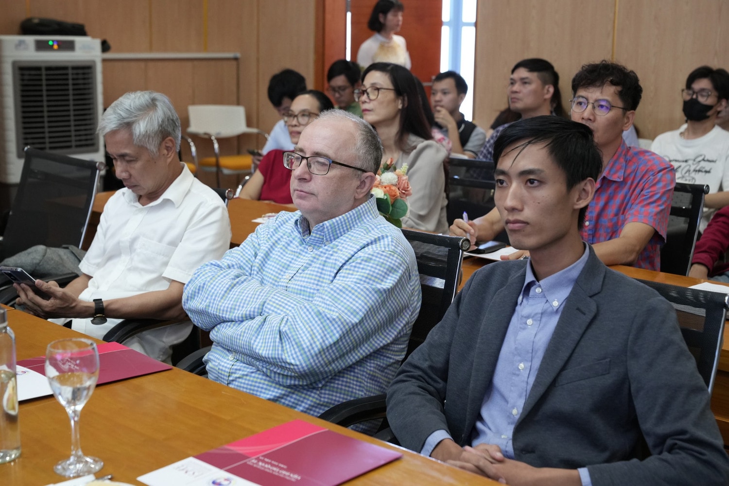 Thách thức và tiềm năng đối với giáo dục đại học khi AI và ChatGPT “trỗi dậy” -0