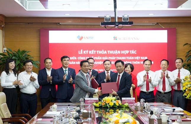 Agribank chuyển đổi số lấy khách hàng làm trọng tâm