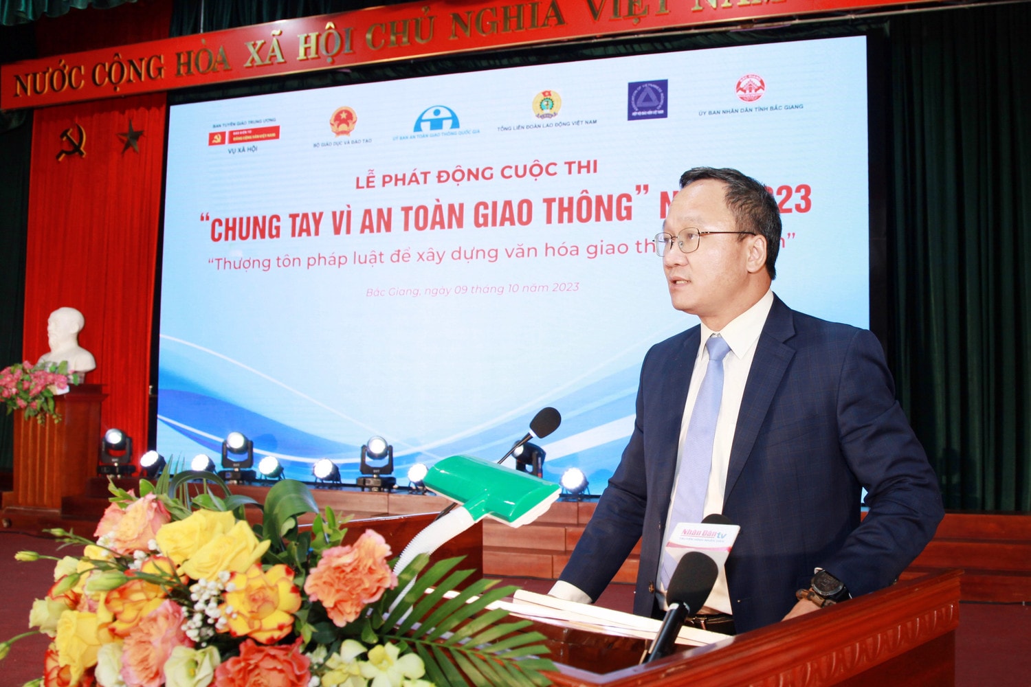 Phó Chủ tịch chuyên trách Ủy ban An toàn giao thông Quốc gia Khuất Việt Hùng phát biểu tại Lễ phát động Phát động Cuộc thi “Chung tay vì an toàn giao thông” năm 2023 -0