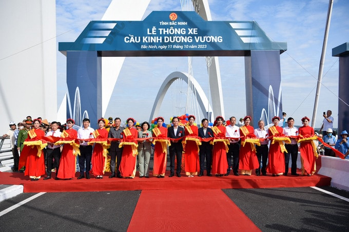 Bắc Ninh: Chính thức Thông xe cầu Kinh Dương Vương
