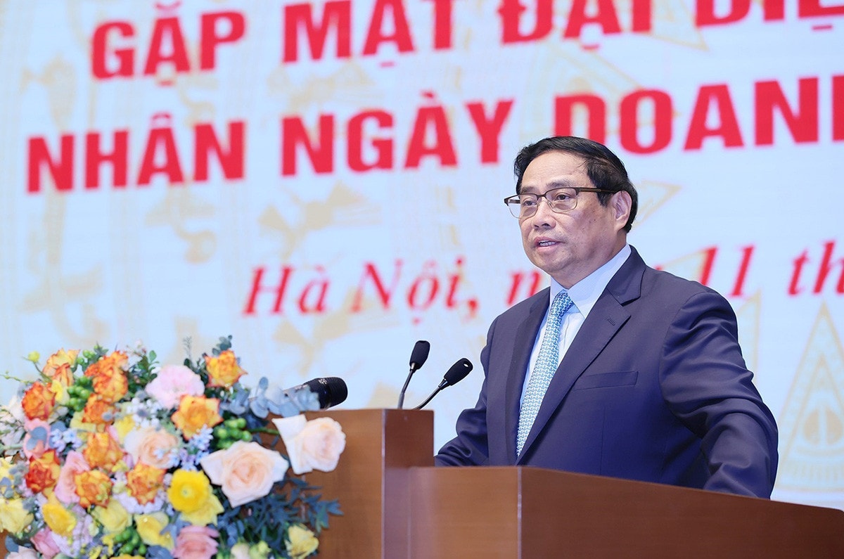 Thủ tướng Phạm Minh Chính chủ trì Hội nghị Thường trực Chính phủ với các doanh nhân tiêu biểu -1