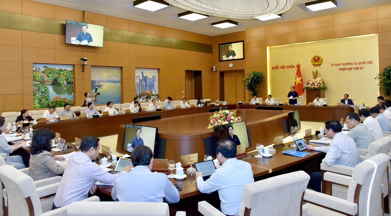 Khai mạc Phiên họp thứ 27 của Ủy ban Thường vụ Quốc hội