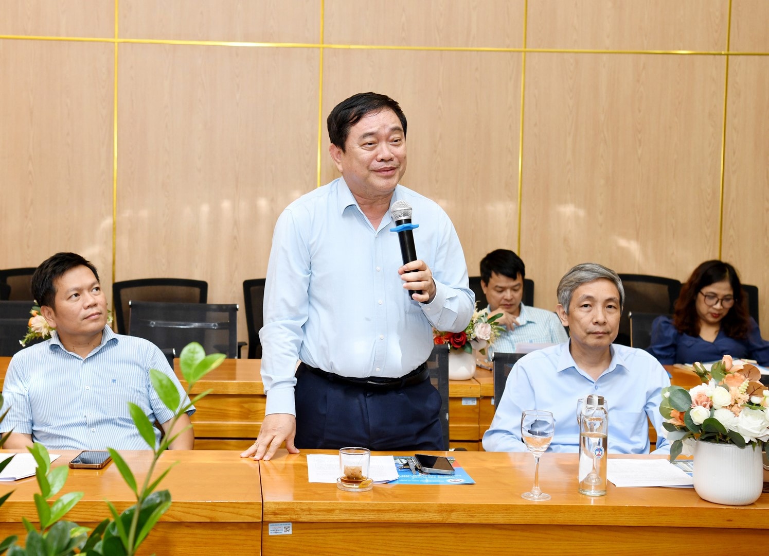 Tuyển sinh 2024: Trường ĐH Kinh tế Quốc dân dự kiến ổn định chỉ tiêu, phương thức xét tuyển như năm 2023 -0