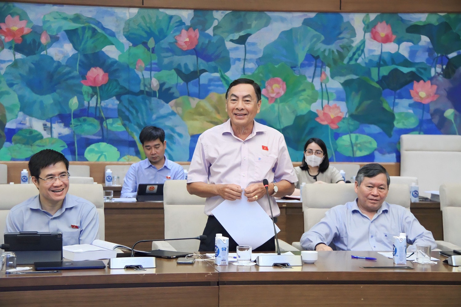 Ủy ban Pháp luật thẩm tra dự án Luật Lưu trữ (sửa đổi)