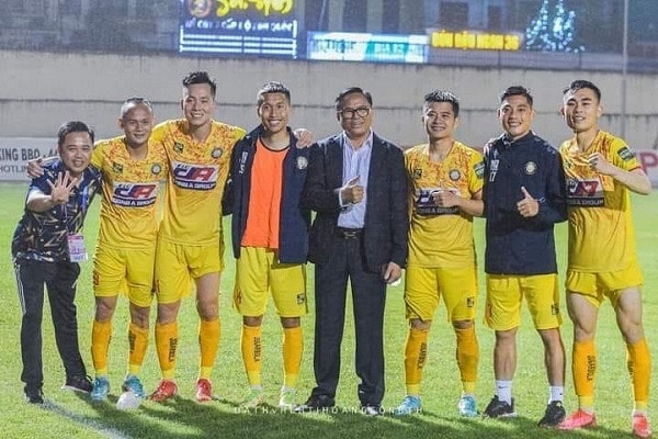Chủ tịch CLB Bóng đá Đông Á Thanh Hóa Cao Tiến Đoan:  “Lấy tâm làm trọng, lấy sạch làm đẹp” -0