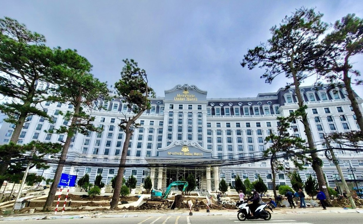 Dự án khách sạn 5 sao Merperle Dalat của Công ty CP Khải Vy thi công vì xây dựng sai phép gần 4.500m2