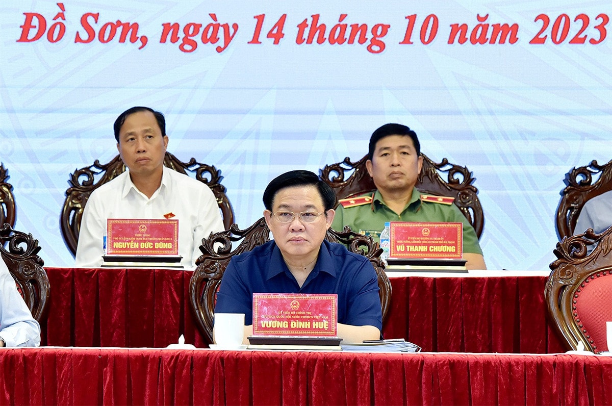 Chủ tịch Quốc hội Vương Đình Huệ tiếp xúc cử tri quận Đồ Sơn, thành phố Hải Phòng -0