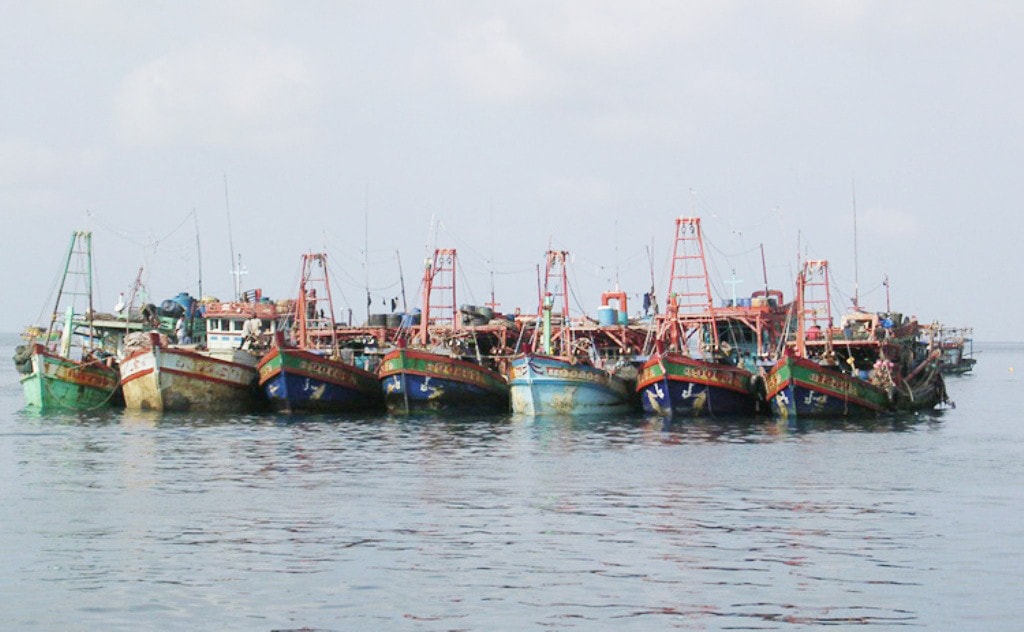 Kiên Giang có bờ biển dài hơn 200km và hiện có 8.221 tàu cá đã đăng ký đánh bắt thủy sản tại vùng biển này Kiên Giang: Ngăn chặn, xử lý tàu cá, ngư dân khai thác hải sản bất hợp pháp