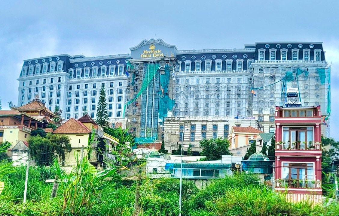 Khách sạn 5 sao Merperle Dalat lớn nhất TP Đà Lạt xây dựng trái phép gần 4.500m2
