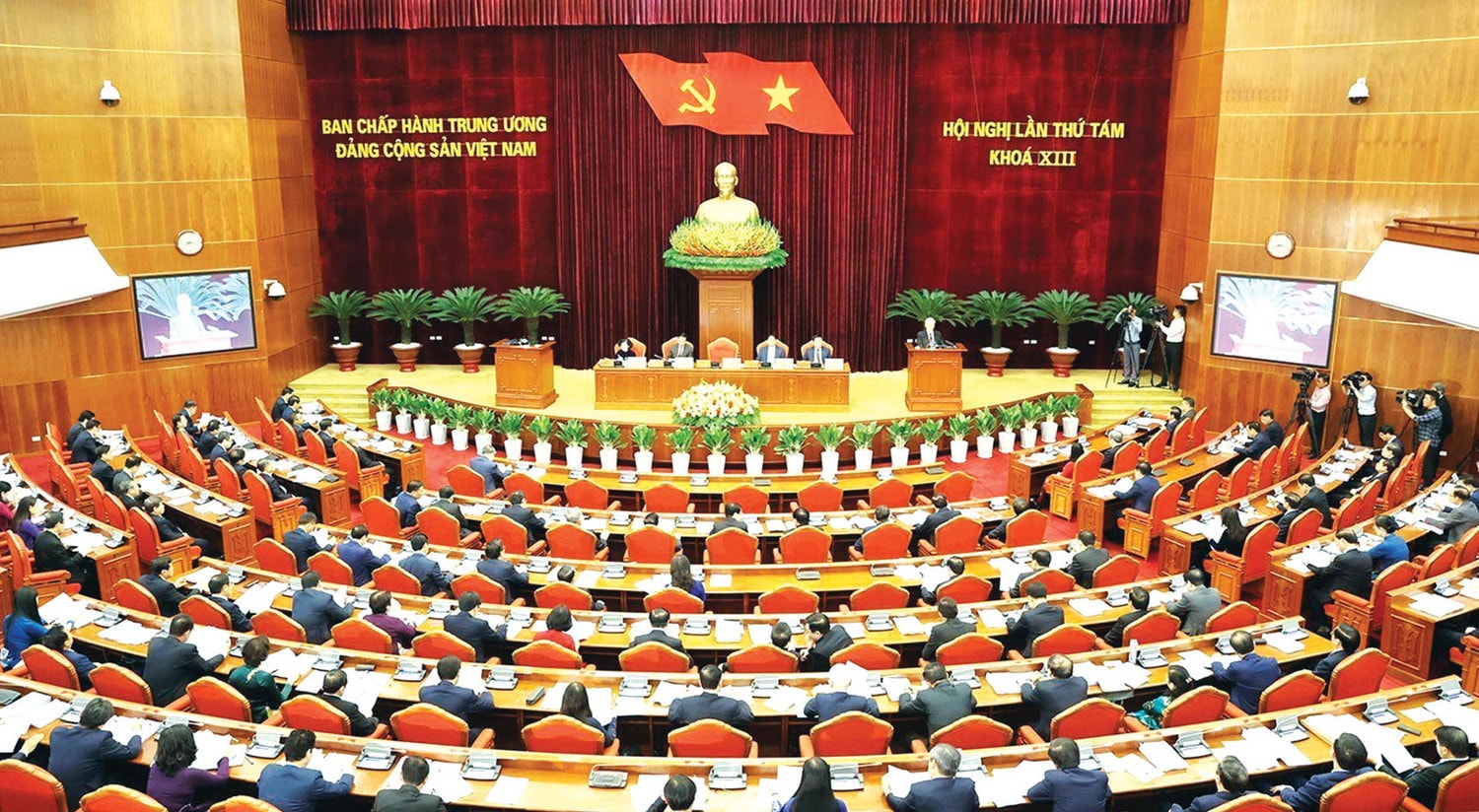 Mong chờ những quyết sách mới được thể chế hóa -0