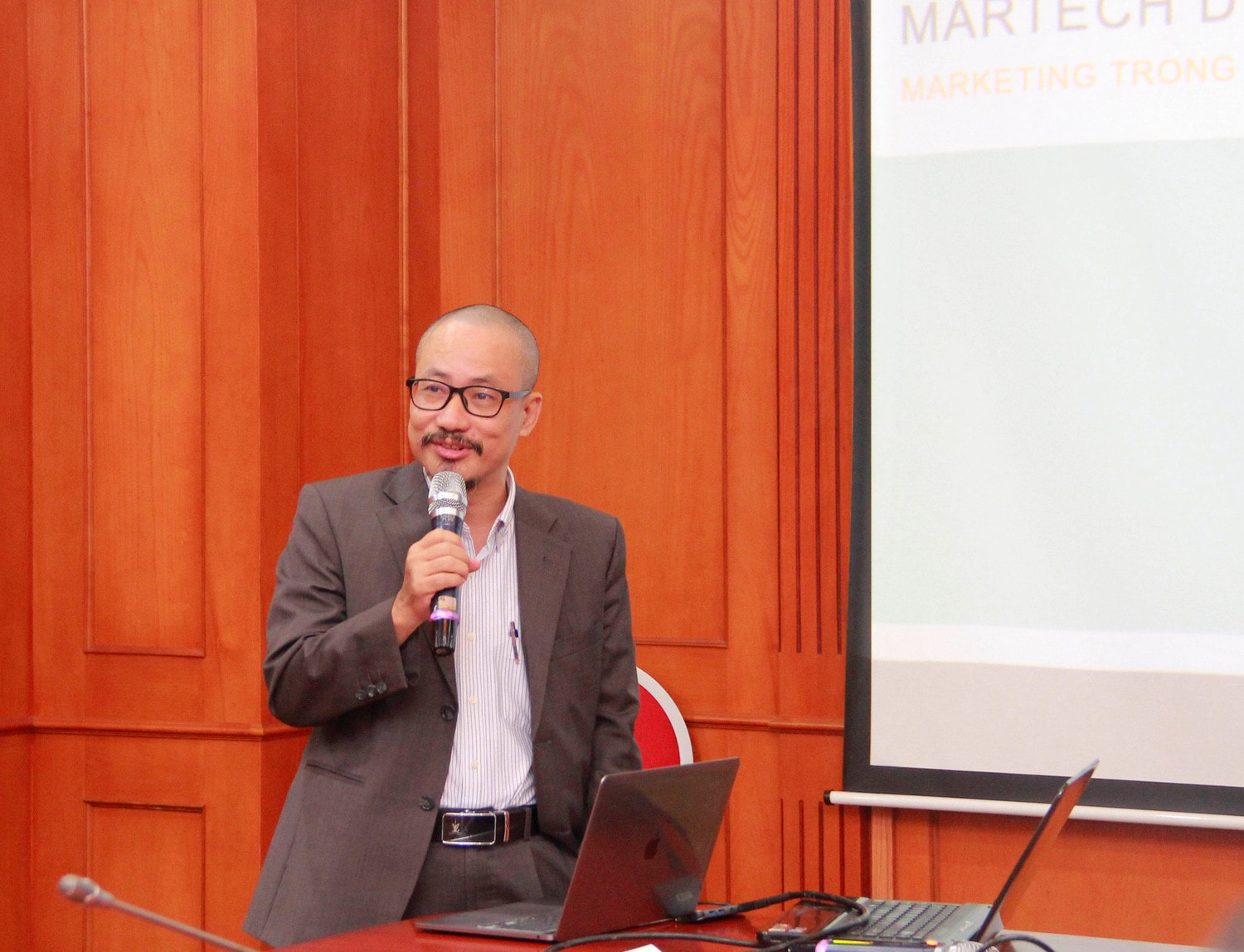 Đẩy mạnh ứng dụng công nghệ thông tin, trí tuệ nhân tạo vào lĩnh vực marketing -0