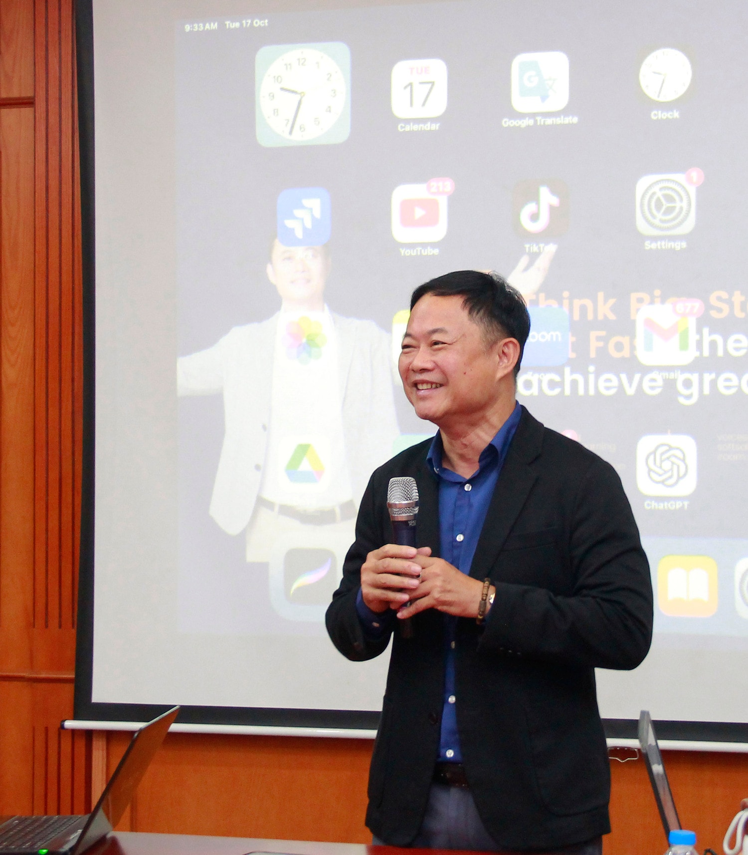 Đẩy mạnh ứng dụng công nghệ thông tin, trí tuệ nhân tạo vào lĩnh vực marketing -0