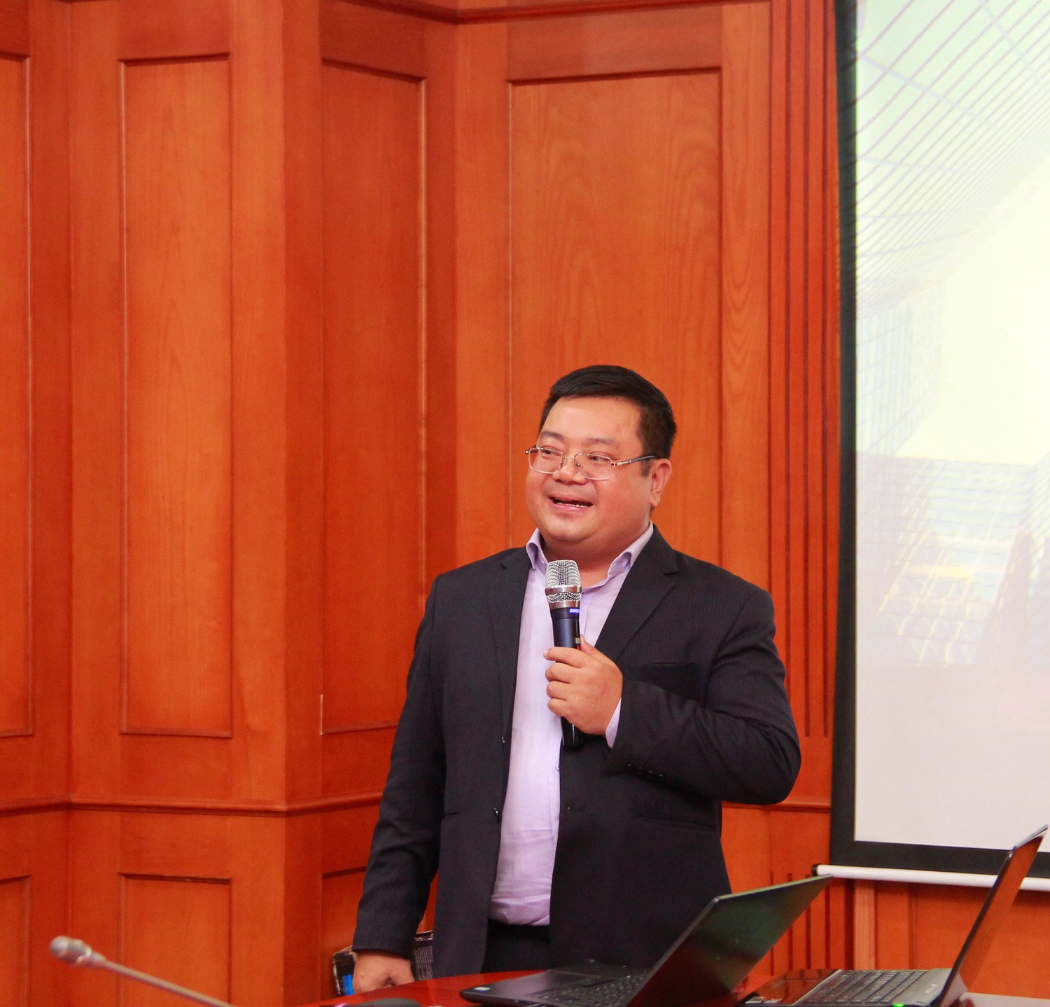 Đẩy mạnh ứng dụng công nghệ thông tin, trí tuệ nhân tạo vào lĩnh vực marketing -0
