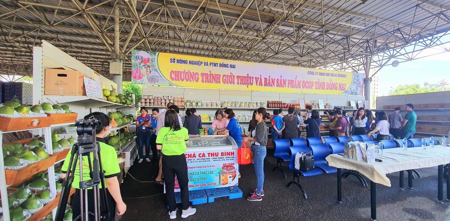Đồng Nai quảng bá, giới thiệu và bán sản phẩm OCOP của tỉnh đến đông đảo người tiêu dùng. Nguồn: ITN 