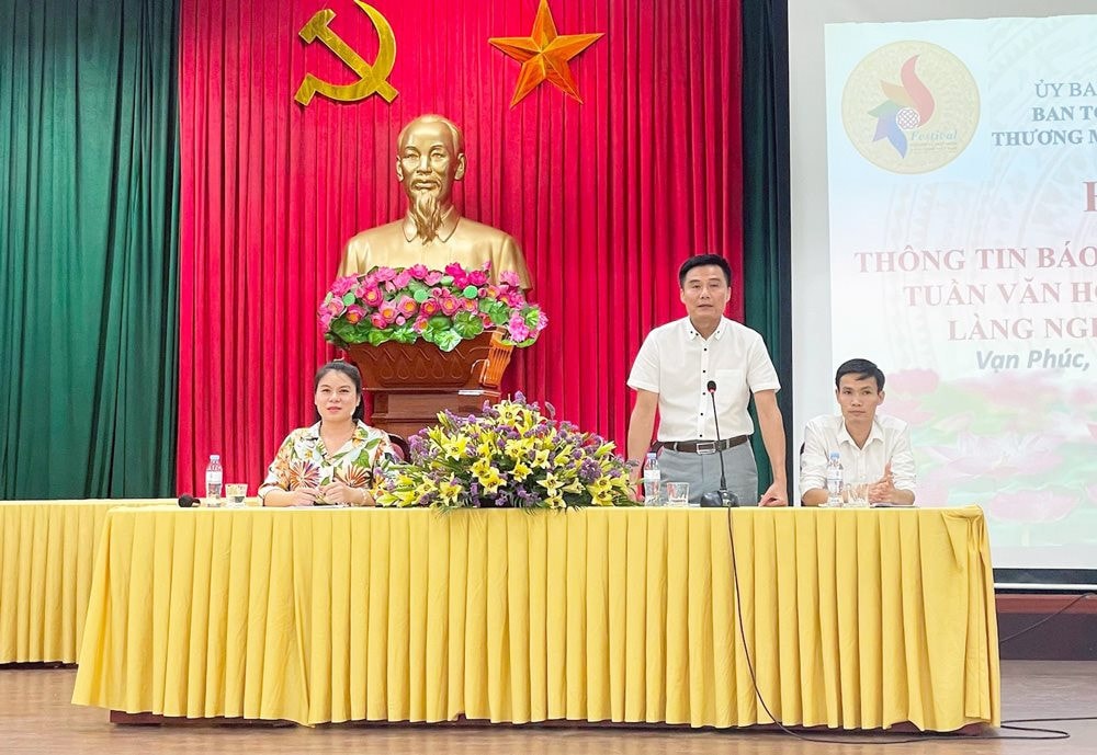 Sắp diễn ra Tuần văn hóa du lịch - thương mại làng nghề dệt lụa Vạn Phúc -0
