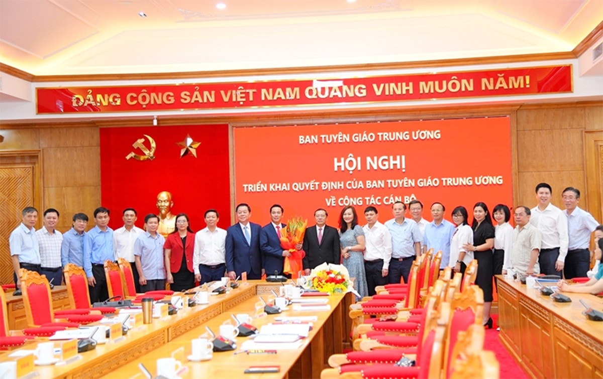 Trao Quyết định Tổng Biên tập Báo điện tử Đảng Cộng sản Việt Nam -0