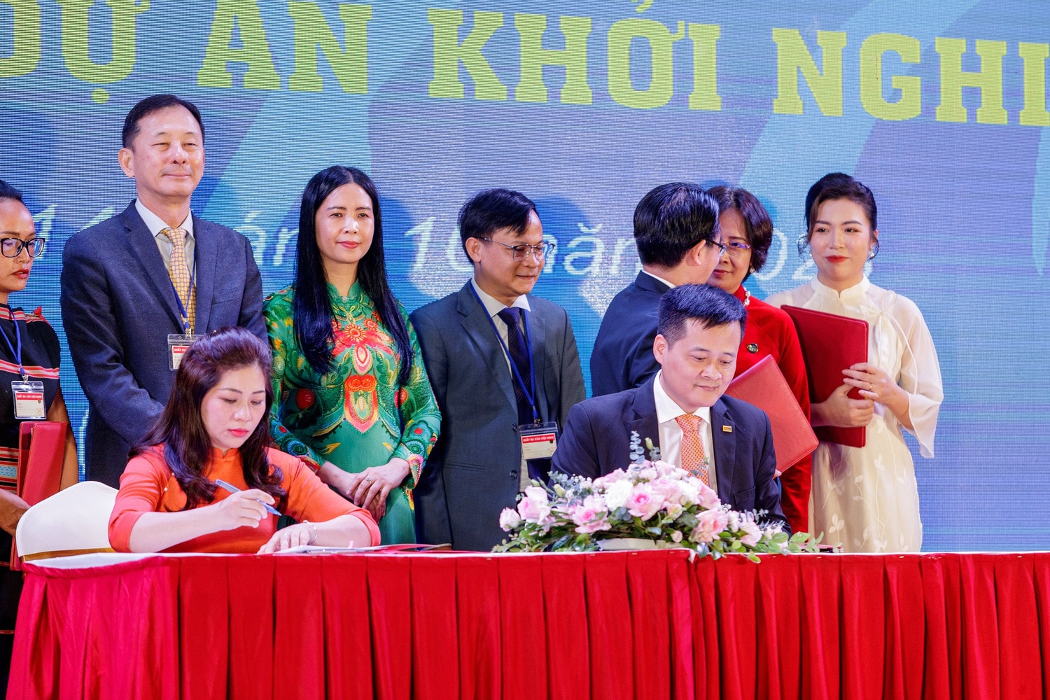 Nâng bước Doanh nghiệp nữ chủ, SHB tài trợ Dự án Phụ nữ khởi nghiệp 2023 -0