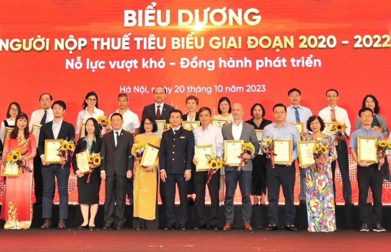 IPPG được vinh danh doanh nghiệp nộp thuế tiêu biểu -0