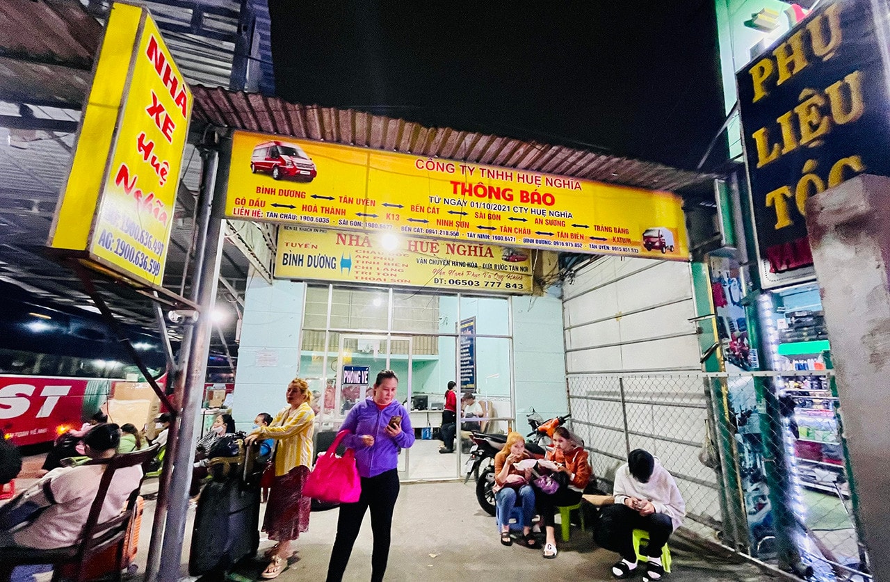 Vụ nhiều nhà xe lập bến cóc, đón trả khách trái phép ở Bình Dương: Nhà xe Huệ Nghĩa lập bến lậu quy mô “khủng”