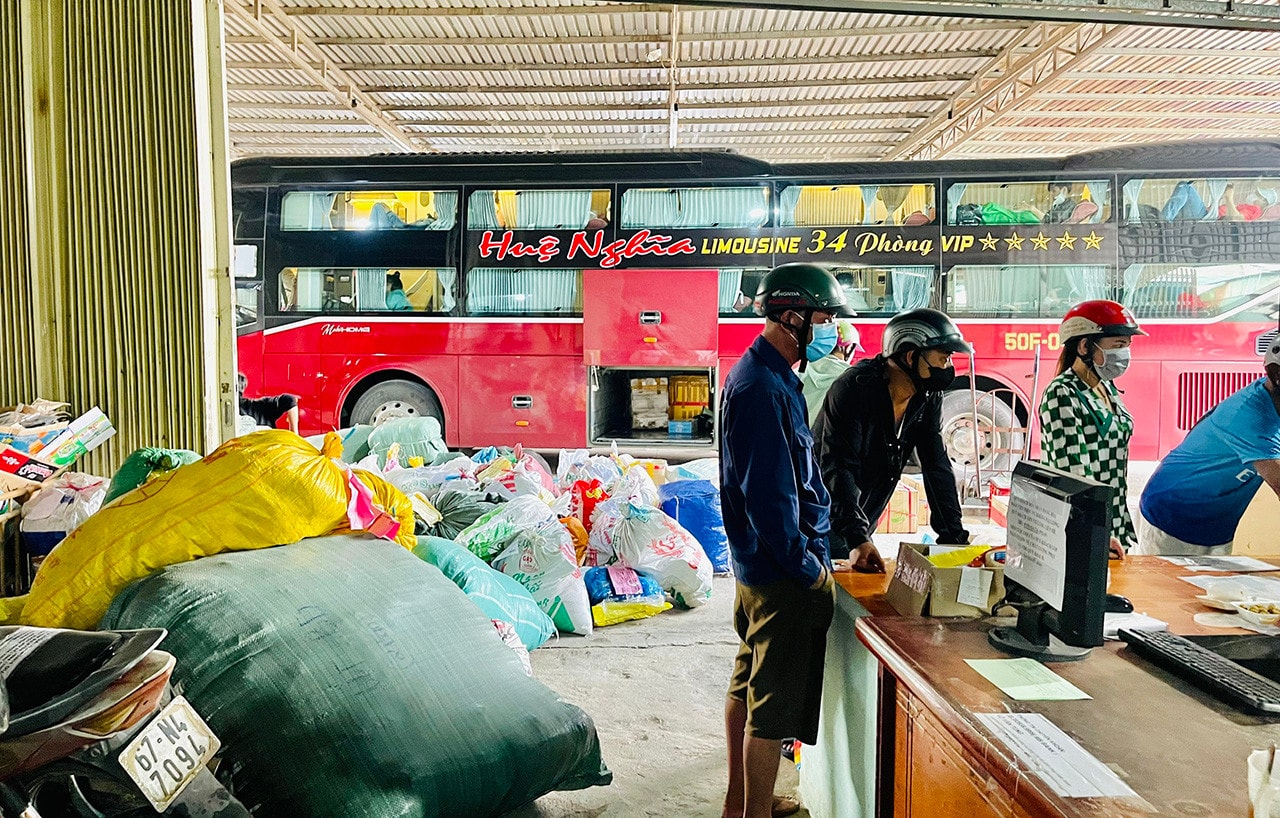 Vụ nhiều nhà xe lập bến cóc, đón trả khách trái phép ở Bình Dương: Nhà xe Huệ Nghĩa lập bến lậu quy mô “khủng”