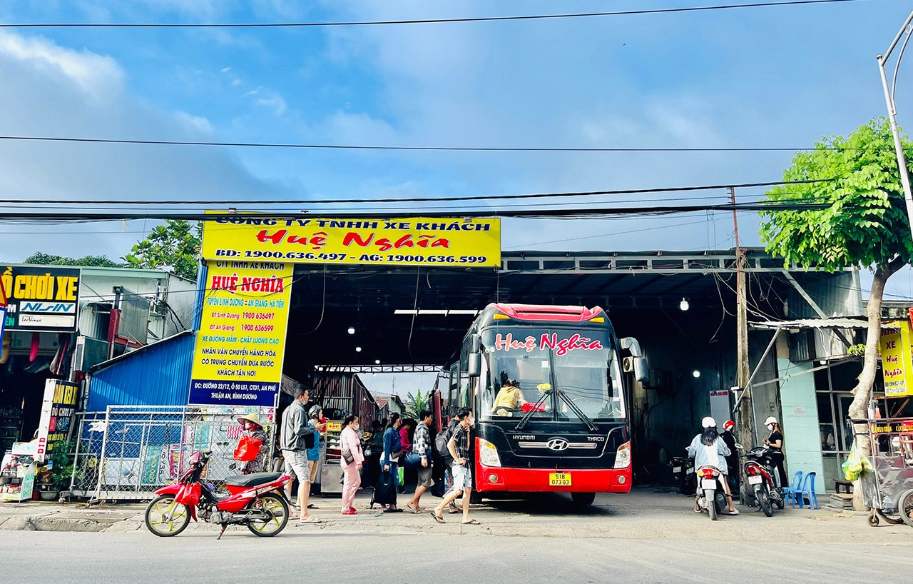 Vụ nhiều nhà xe lập bến cóc, đón trả khách trái phép ở Bình Dương: Nhà xe Huệ Nghĩa lập bến lậu quy mô “khủng”