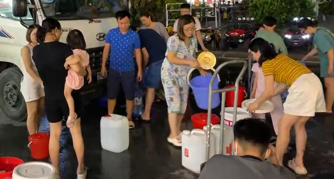 Vụ người dân khốn khổ vì mất nước sạch tại khu đô thị Thanh Hà: Sau loạt chỉ đạo, cư dân vẫn trong tình trạng “đói” nước sạch. -0