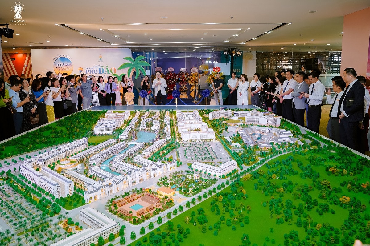 Sôi động sự kiện khai trương sa bàn The 5Way Phú Quốc – Life Concepts tại Hà Nội -0