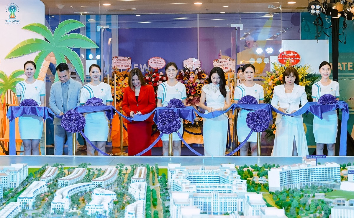 Sôi động sự kiện khai trương sa bàn The 5Way Phú Quốc – Life Concepts tại Hà Nội -0