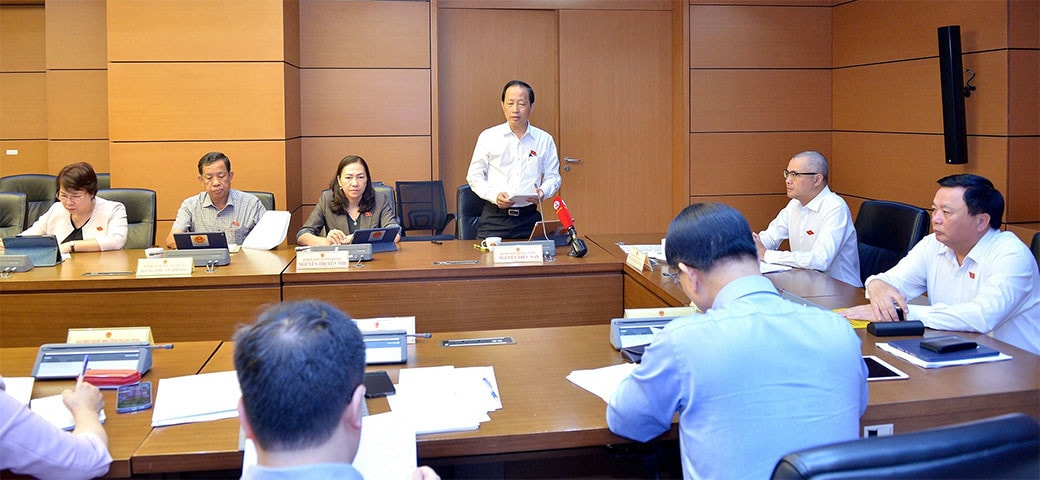 Trưởng Đoàn đại biểu Quốc hội tỉnh Bến Tre Nguyễn Trúc Sơn: Quan tâm nhiều hơn chỉ tiêu tạo việc làm thực chất cho người lao động -0