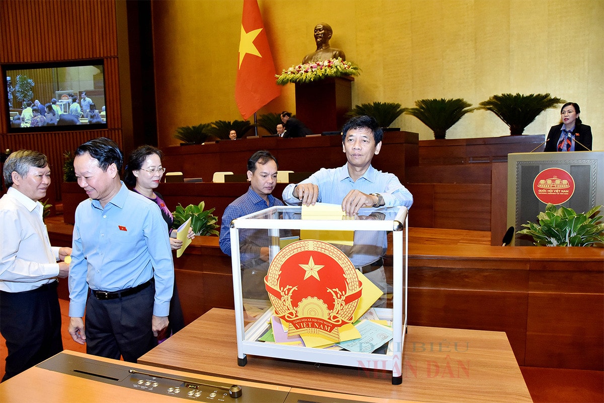 Quốc hội lấy phiếu tín nhiệm đối với các chức danh do Quốc hội bầu, phê chuẩn -1