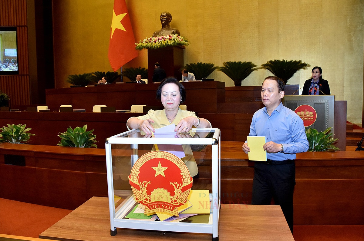 Quốc hội lấy phiếu tín nhiệm đối với các chức danh do Quốc hội bầu, phê chuẩn -3