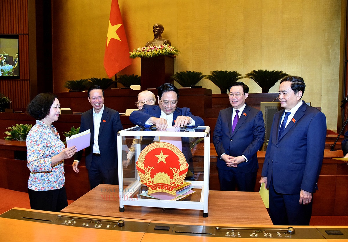 Quốc hội lấy phiếu tín nhiệm đối với các chức danh do Quốc hội bầu, phê chuẩn -1