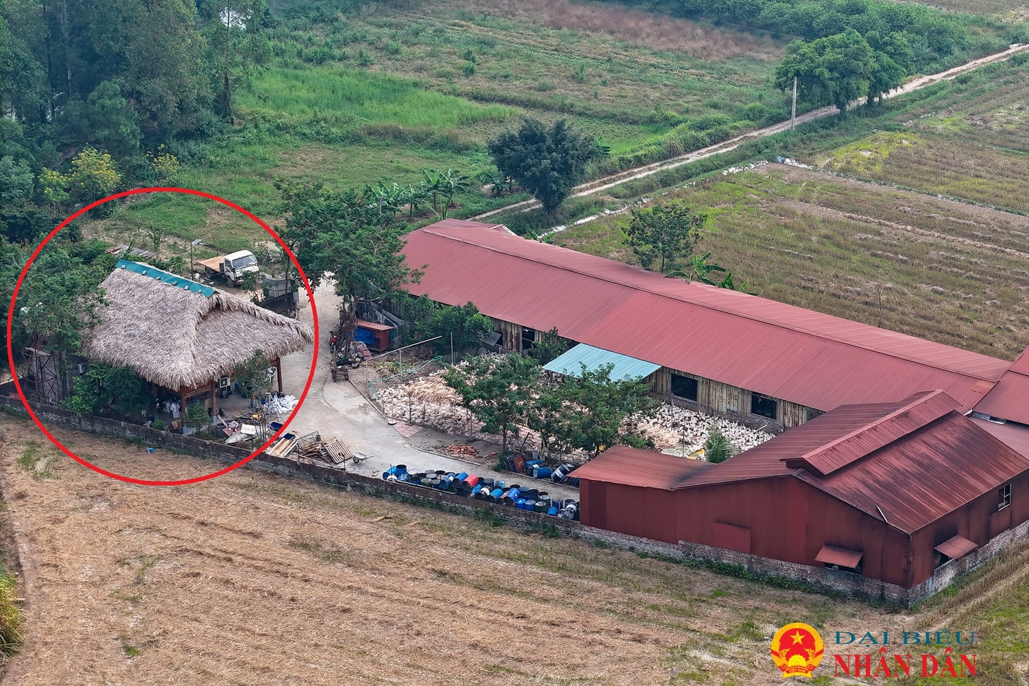 Vụ Chính quyền địa phương để công trình vi phạm xây trên đất lúa nhiều năm không xử lý: Các công trình trái phép tiếp tục “mọc như nấm sau mưa”. -0