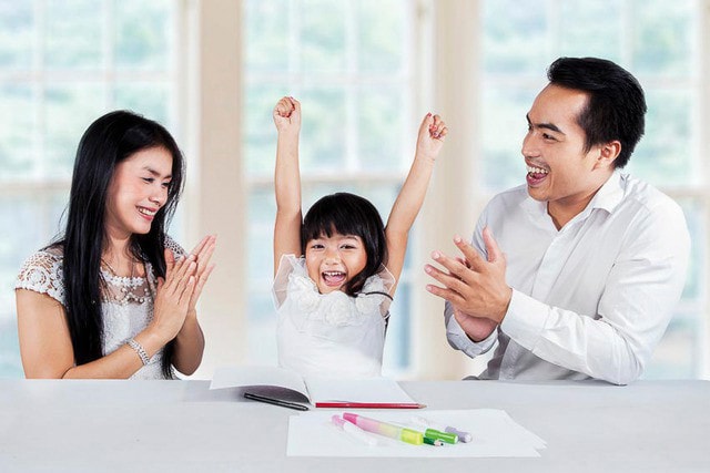 3 điều cha mẹ nên làm để nuôi dạy những đứa trẻ hạnh phúc -0