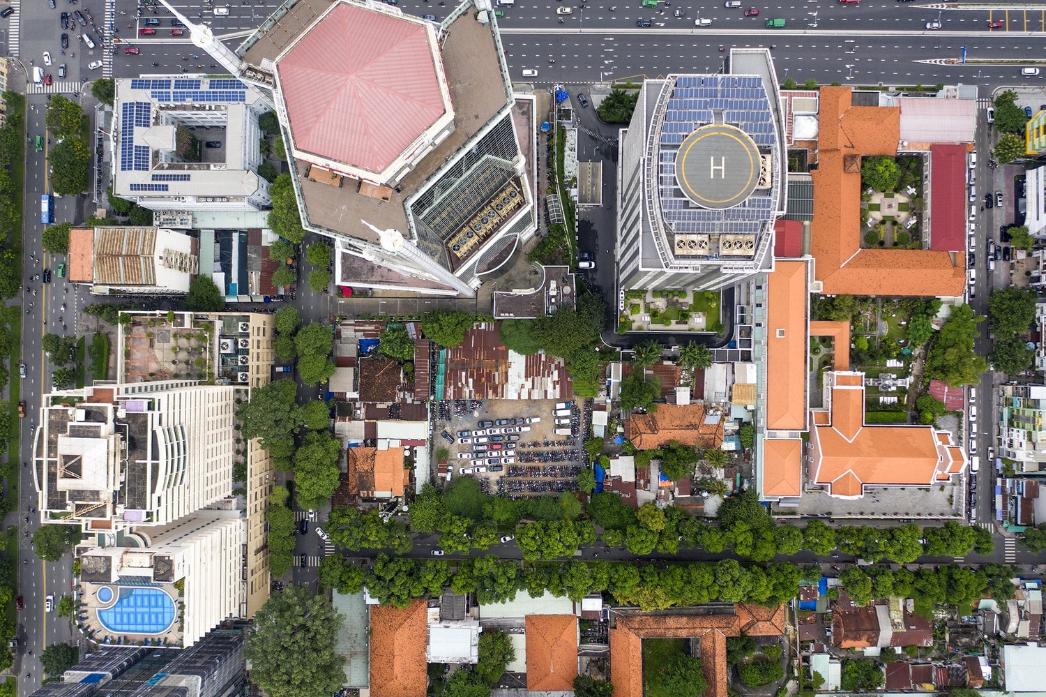 TP. Hồ Chí Minh: Khởi tố ông Đinh Trường Chinh liên quan vụ thâu tóm 