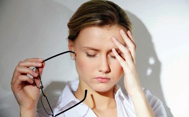 Những triệu chứng nguy hiểm của bệnh co giật mí mắt, Bác sĩ cảnh báo -0