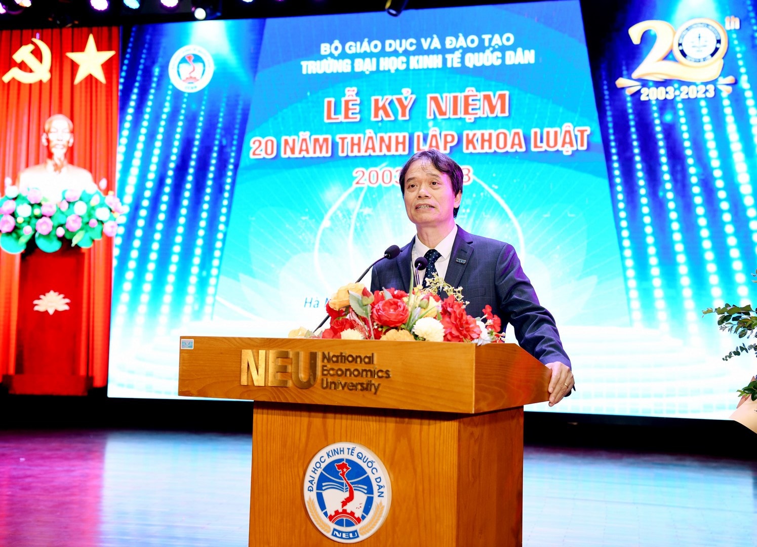 GS.TS Phạm Hồng Chương, Hiệu trưởng Trường Đại học Kinh tế Quốc dân phát biểu tại buổi lễ (Ảnh: Tuấn Anh) Hướng tới thành lập Trường Luật trong khuôn khổ Đại học Kinh tế Quốc dân -0