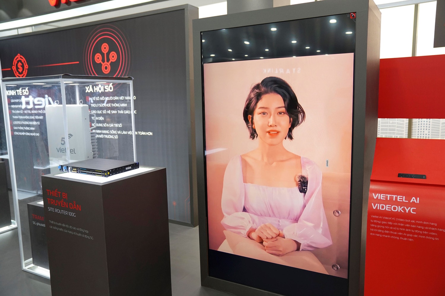Viettel công bố chip 5G và trợ lý ảo AI tại triển lãm quốc tế đổi mới sáng tạo Việt Nam 2023 -0