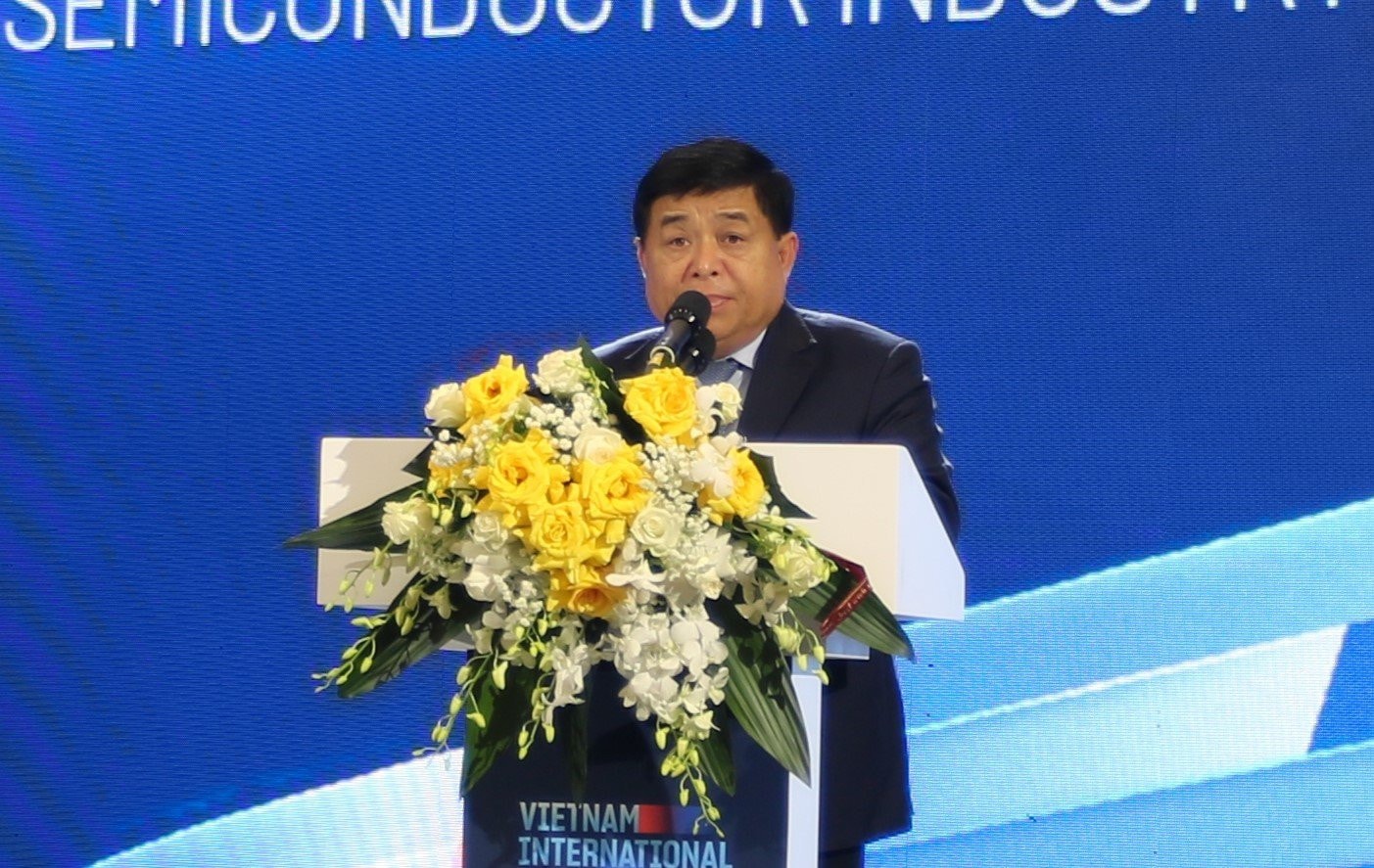 Hiện thực hóa mục tiêu 50.000 kỹ sư bán dẫn càng sớm càng tốt -0