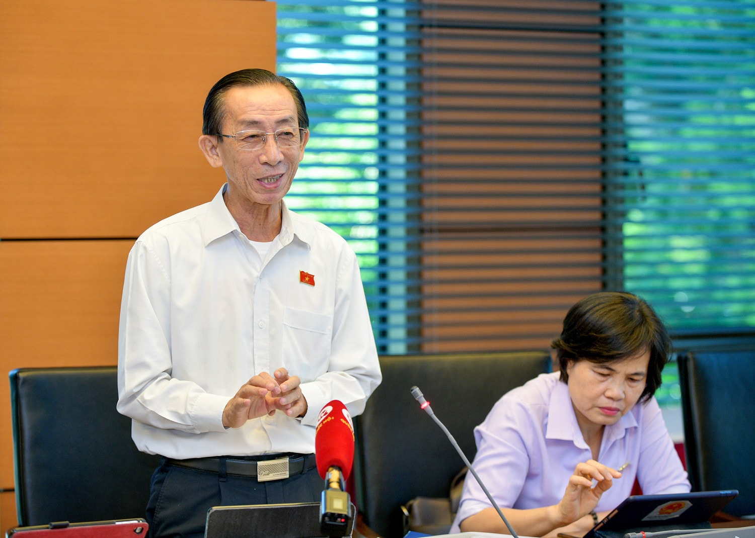 ĐBQH Trần Hoàng Ngân (TP. Hồ Chí Minh) đề xuất các giải pháp cần chú ý