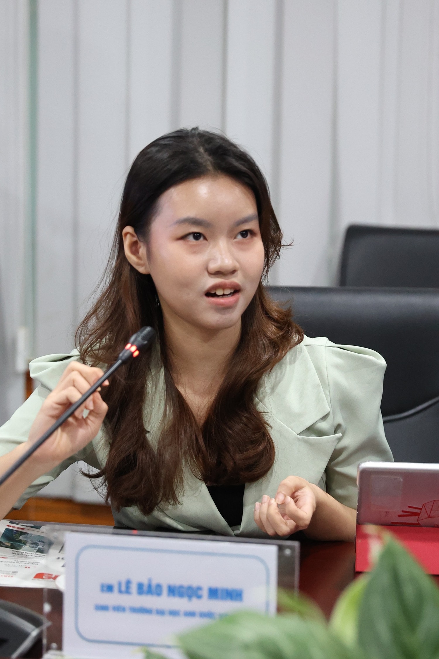 An toàn không gian mạng cho sinh viên: Nhiều hành lang pháp lý bảo vệ nhưng chưa đủ -0