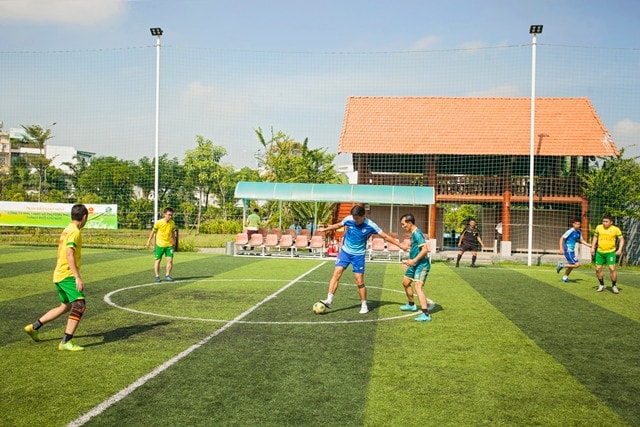 Sân thể thao ngoài trời Phú Long khẳng định uy tín nhà phát triển đô thị bền vững -0