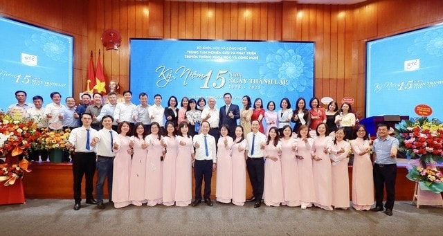 Kỷ niệm 15 năm thành lập Trung tâm Nghiên cứu và Phát triển truyền thông khoa học và công nghệ -0