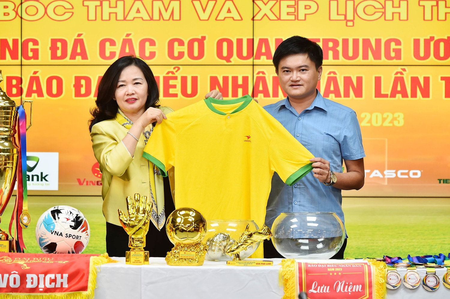 Bốc thăm chia bảng Giải bóng đá các cơ quan Trung ương mở rộng tranh Cúp Báo Đại biểu Nhân dân năm 2023
