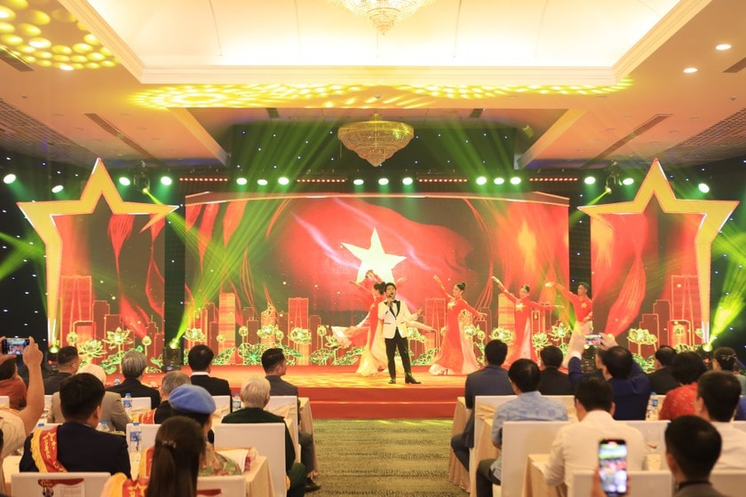 Tôn vinh 50 Gương sáng Pháp luật năm 2023 -0