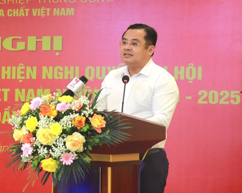 Tổng Giám đốc Vinachem được lựa chọn làm một trong 50 Gương sáng Pháp luật 2023 -0