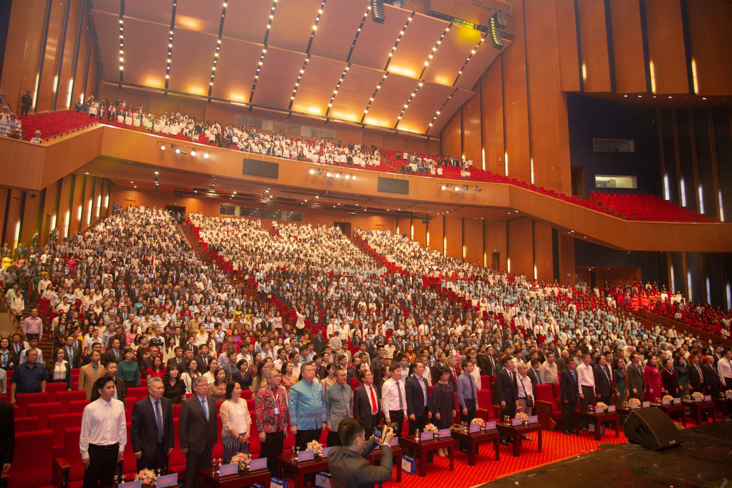 Trường Đại học Mở Hà Nội đón nhận Huân chương Lao động hạng Nhất -0
