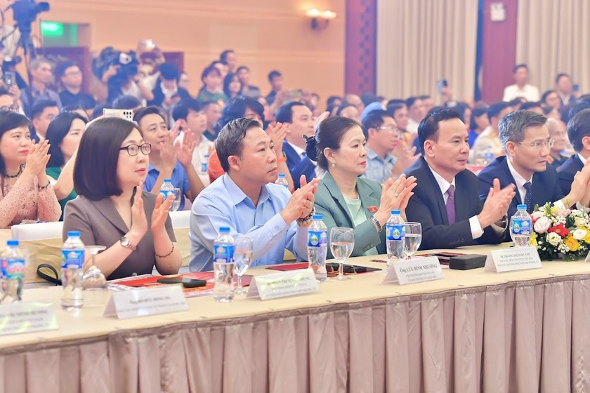 Tôn vinh 50 Gương sáng Pháp luật năm 2023 -0